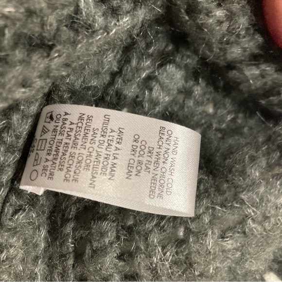 Calvin Klein Women’s Chunky Olive  Sweater Size M - Picture 8 of 8